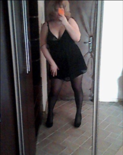 Elisenda, 27 ans, Neuville-en-Ferrain